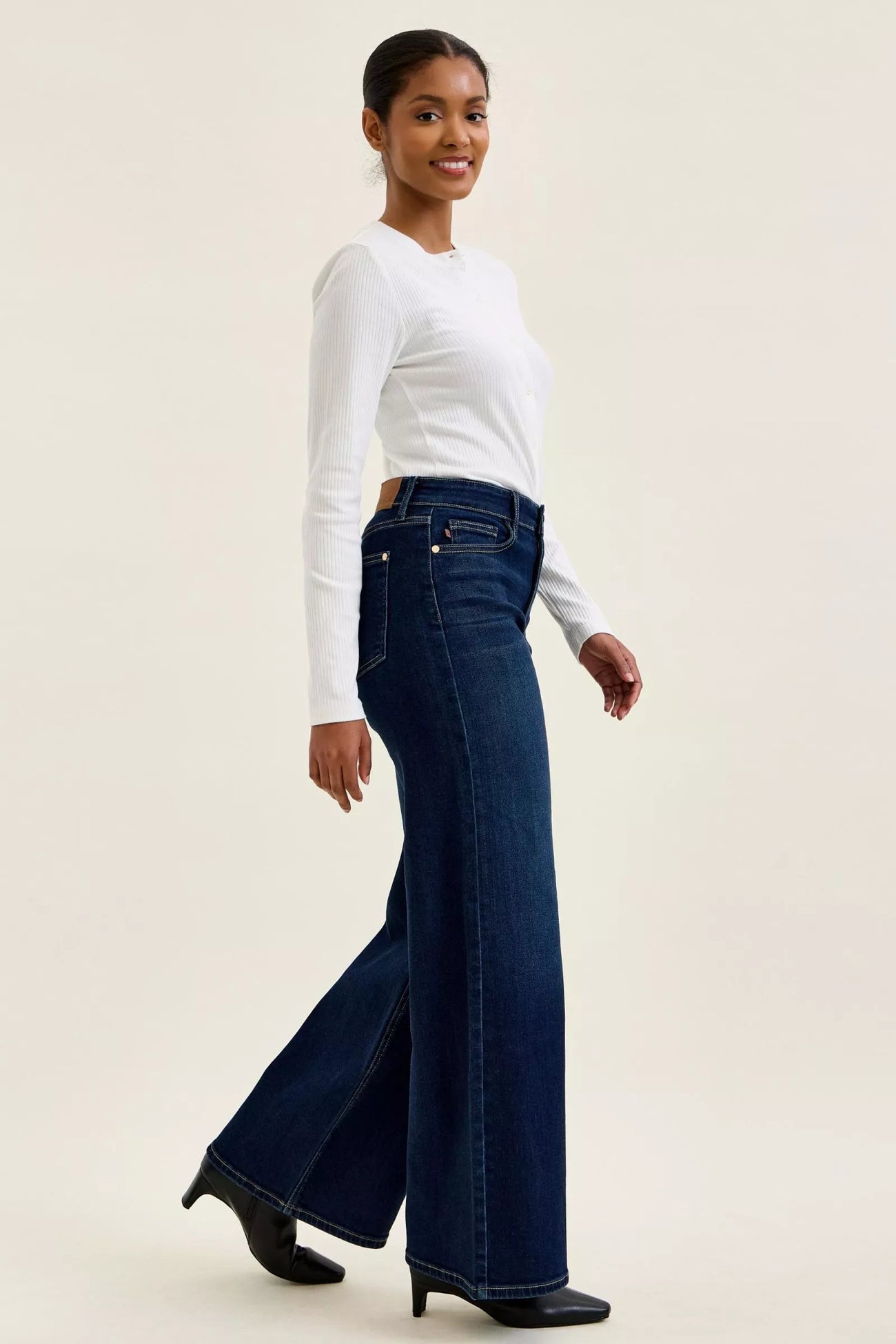 Styled outfit view of the DK Judy Blue High-Waisted Wide-Leg Dark Wash Jeans, styled with polished boutique styling for day-to-night outfits, made for women who want easy layering.