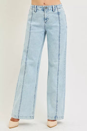 Front view of the ACID LIGHT RISEN Slouchy Wide Leg Jeans, styled with polished boutique styling for day-to-night outfits, made for women who want easy layering.