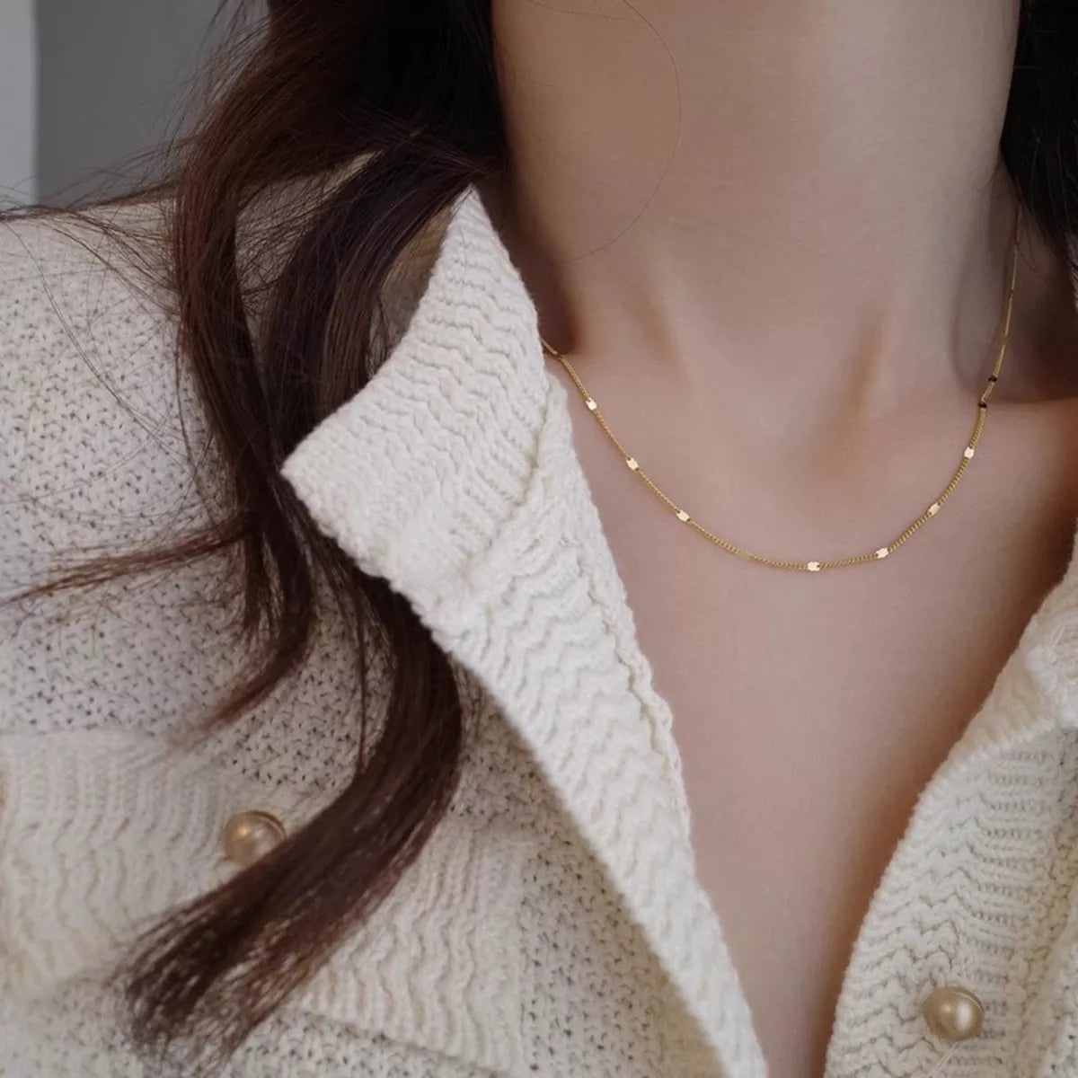 Chain detail of the Women's Lace Gold Silver 18k Plated 925 Sterling Chain Necklace for Everyday Styling & Gifting, styled with layered jewelry for everyday styling and gifting, made for women who want refined neckline detail.