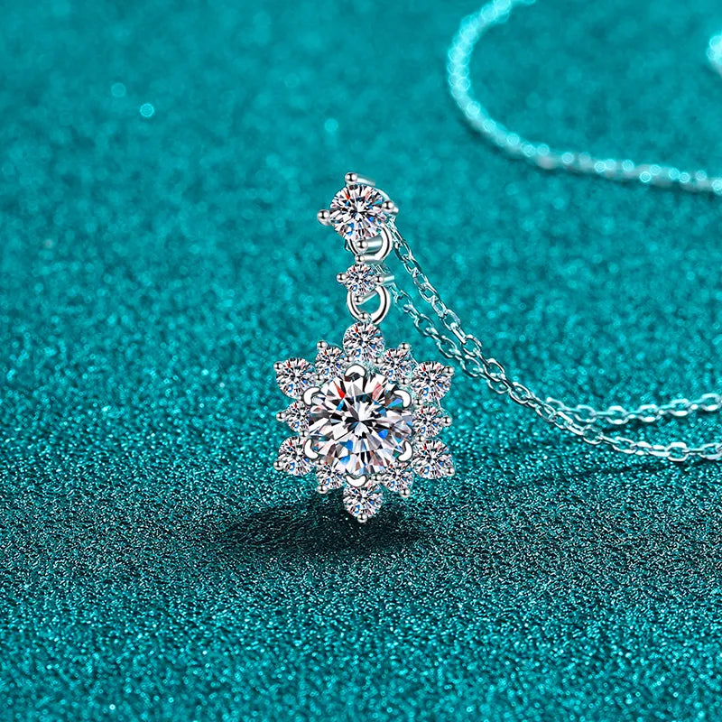 Chain detail of the Women's Lace Zircon Silver 1 Carat Moissanite 925 Sterling Necklace for Everyday Styling & Gifting, styled with layered jewelry for everyday styling and gifting, made for women who want refined neckline detail.