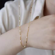 Chain Gold Necklace thumbnail 4