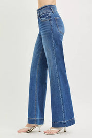 Neckline detail of the Dark RISEN High Rise Wide Leg Wide Band Detail Jeans, styled with polished boutique styling for day-to-night outfits, made for women who want easy layering.