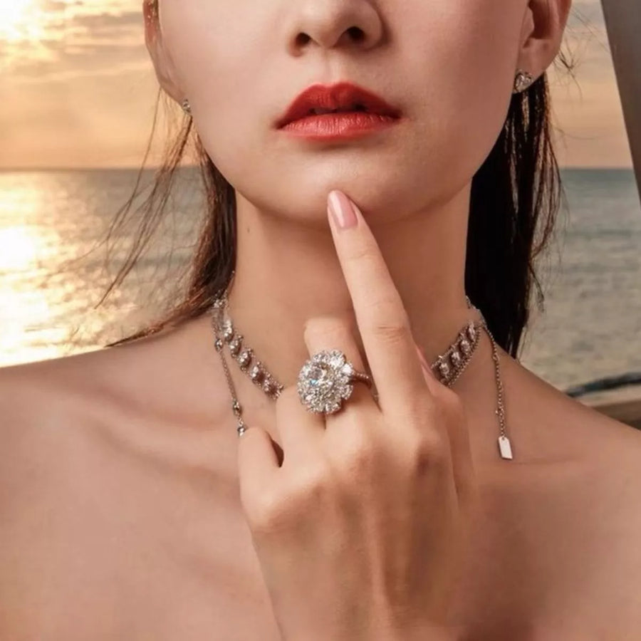 Front view of the Sunflower 5 Carats Moissanite Ring, styled with delicate sparkle for daily wear and gifting, made for women who want refined jewelry.